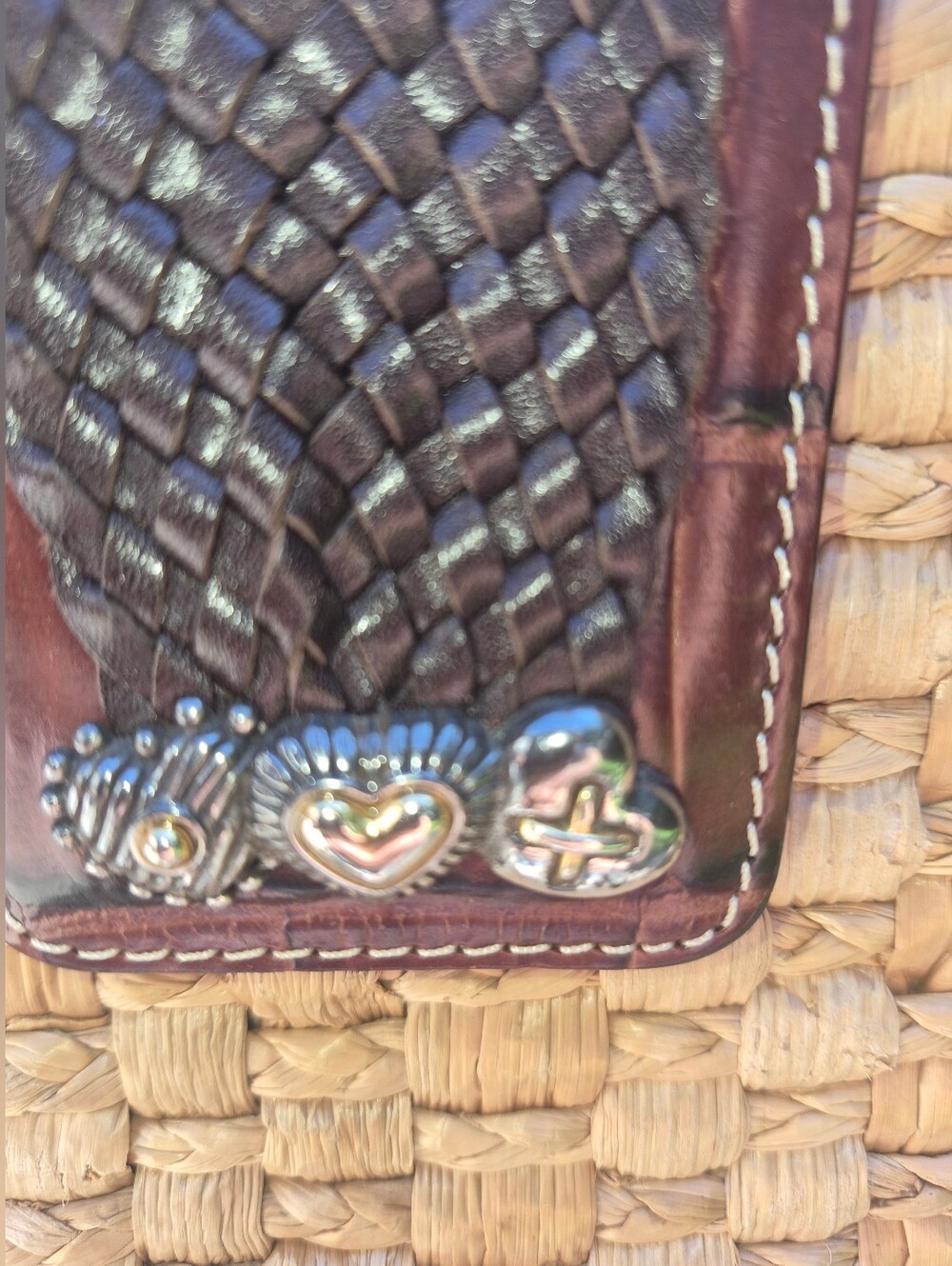 Brighton Woven Straw Shoulder bag featuring brown croc-embossed leather trim - Picture 3 of 11
